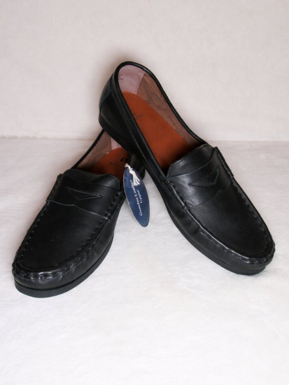 NWT White Mountain Classic Black Leather Loafers | Size 10
